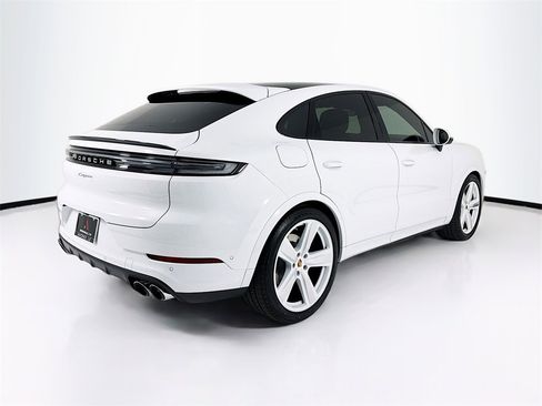 New 2026 Porsche Cayenne Coupe image 9