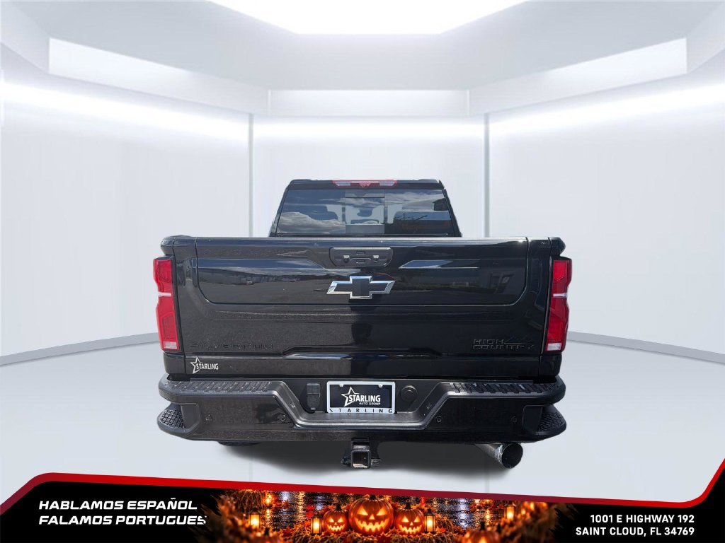 Used 2024 Chevrolet Silverado 2500 High Country w/ High Country Premium Package AWD/4WD image 4