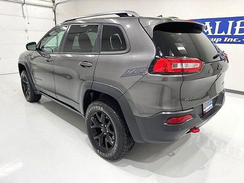 Used 2018 Jeep Cherokee Trailhawk w/ Quick Order Package 27L image 4
