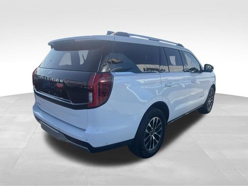 Used 2025 Ford Expedition Platinum AWD/4WD image 11