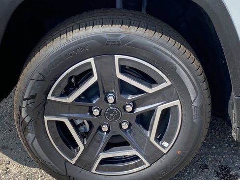 New 2026 Jeep Cherokee Limited AWD/4WD image 3