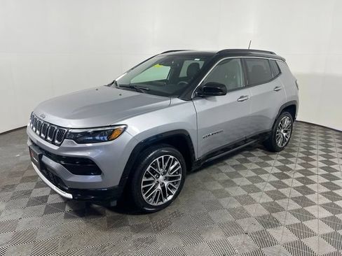 Used 2023 Jeep Compass Limited w/ Elite Group AWD/4WD image 6
