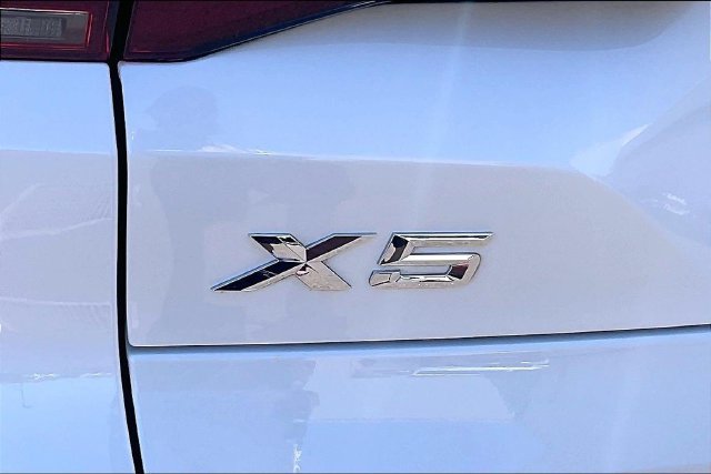 Used 2022 BMW X5 xDrive45e w/ M Sport Package AWD/4WD image 30