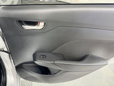 Used 2021 Hyundai Accent SE image 26