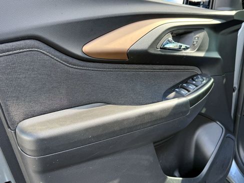 Certified 2023 Chevrolet TrailBlazer ACTIV w/ Convenience Package image 14