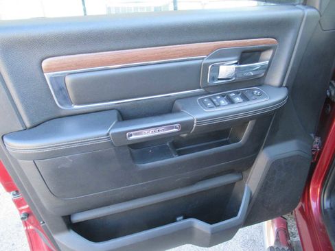 Used 2014 RAM 2500 Laramie image 16