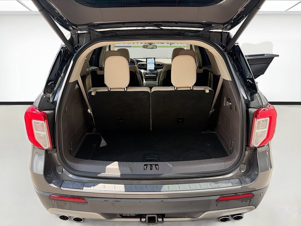 Used 2020 Ford Explorer Platinum w/ Premium Technology Package AWD/4WD image 28