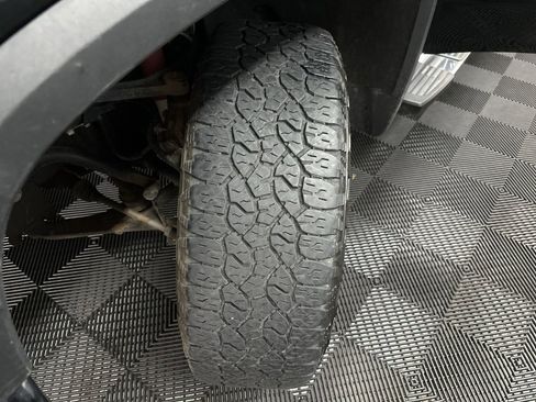 Used 2023 Chevrolet Silverado 2500 High Country w/ Z71 Off-Road Package image 38