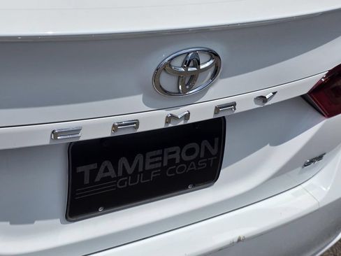 Used 2022 Toyota Camry SE FWD image 27