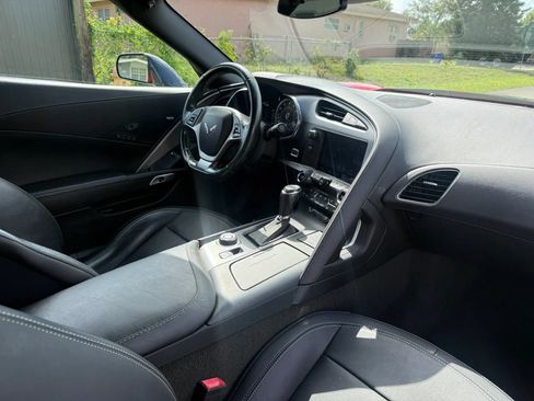 Used 2017 Chevrolet Corvette Stingray Coupe RWD image 15