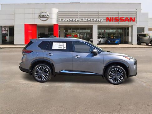 New 2026 Nissan Rogue Platinum w/ Tech Package AWD/4WD image 2