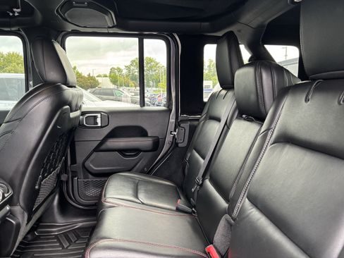 Used 2020 Jeep Wrangler Unlimited Rubicon AWD/4WD image 32
