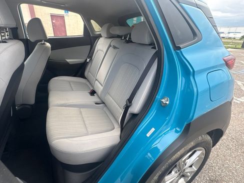 Used 2022 Hyundai Kona SEL w/ Convenience Package FWD image 11