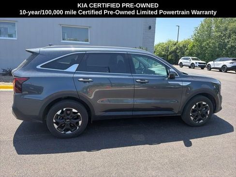 Certified 2024 Kia Sorento S AWD/4WD image 9