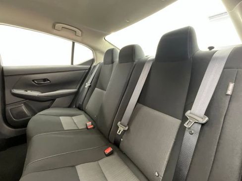 Used 2025 Nissan Sentra SV image 7