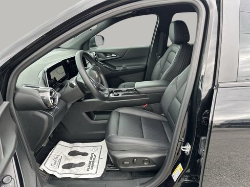Used 2026 Chevrolet Equinox LT w/ Convenience Package II AWD/4WD image 13
