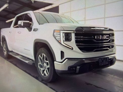 Used 2023 GMC Sierra 1500 SLT AWD/4WD image 1