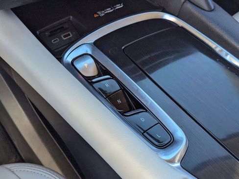 Used 2022 Buick Enclave Essence w/ Experience Buick Package image 30