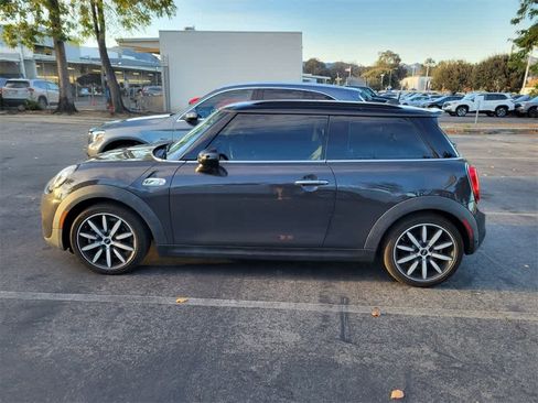 Used 2019 MINI Cooper S image 3