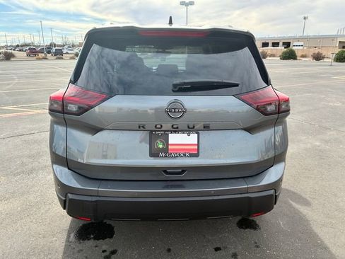 New 2026 Nissan Rogue SV FWD image 5