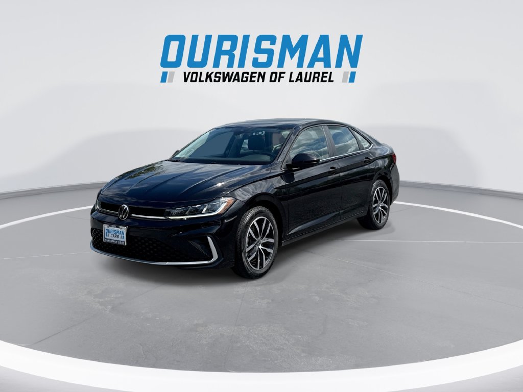 Used 2025 Volkswagen Jetta SE FWD image 4