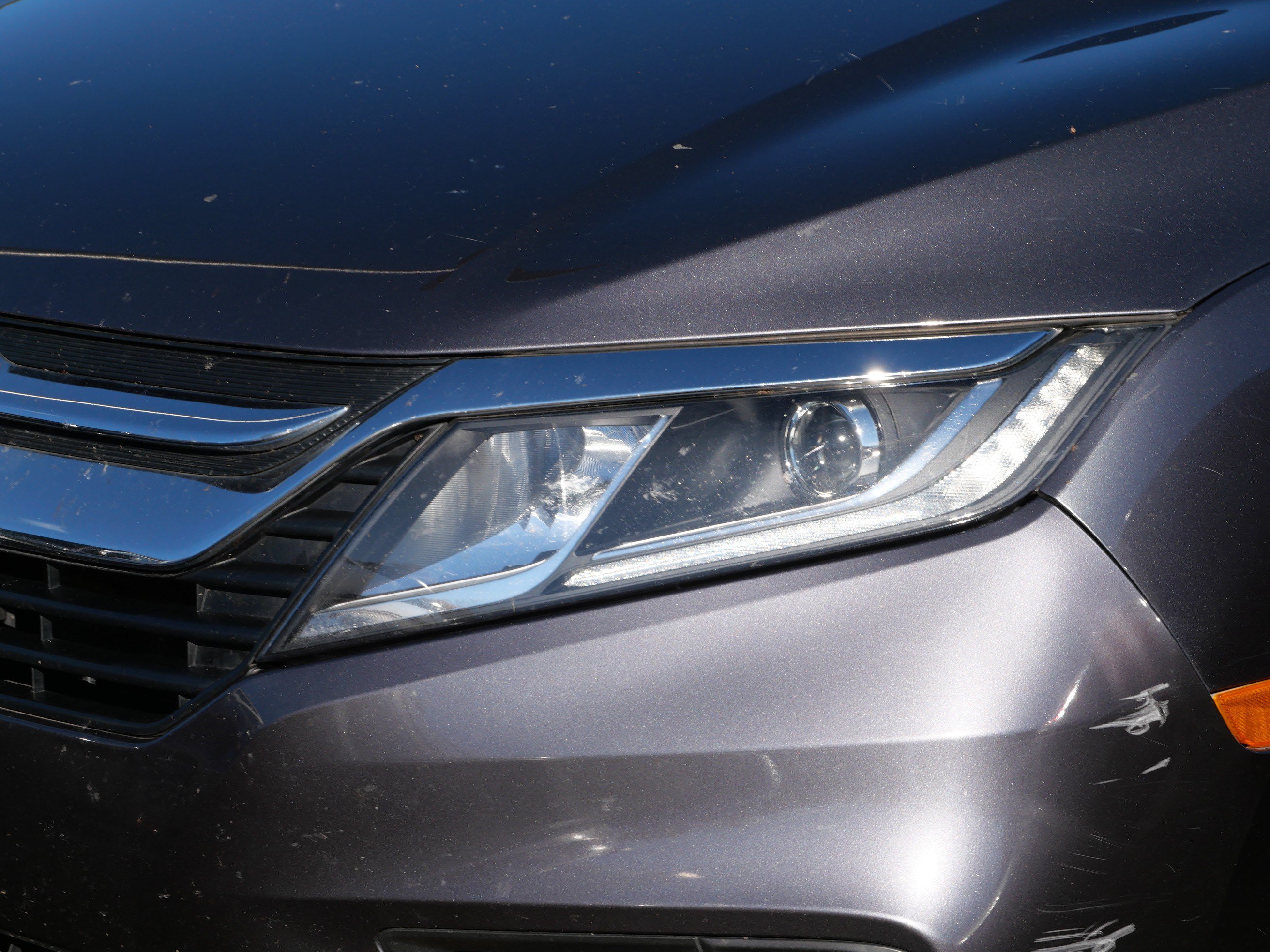 Used 2018 Honda Odyssey EX image 3