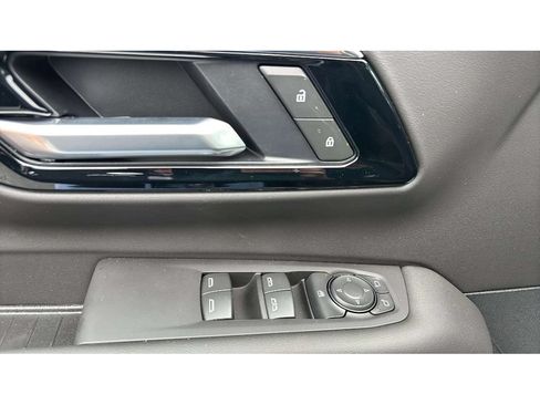 New 2026 Chevrolet Tahoe 4WD image 17