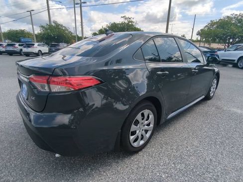 Used 2026 Toyota Corolla LE FWD image 5