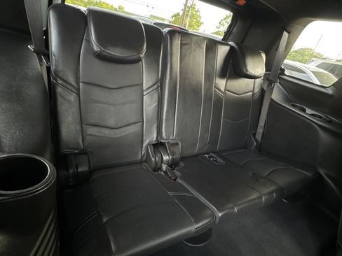 Used 2018 Cadillac Escalade Platinum AWD/4WD image 25