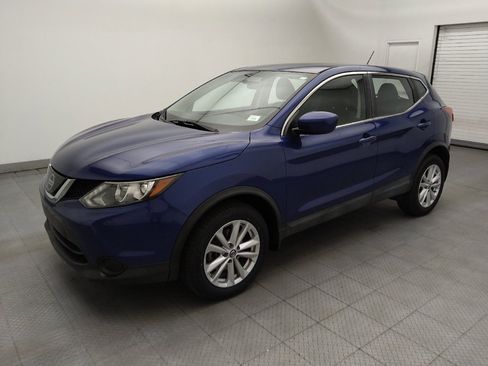 Used 2019 Nissan Rogue Sport S w/ Appearance Package AWD/4WD image 2