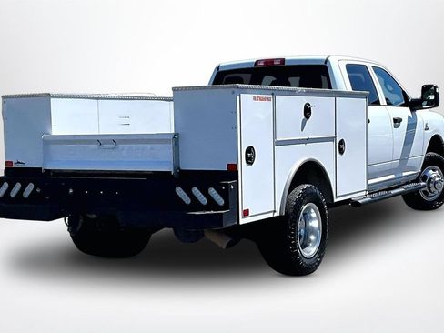 Used 2024 RAM 3500 Tradesman w/ Chrome Appearance Group AWD/4WD image 6