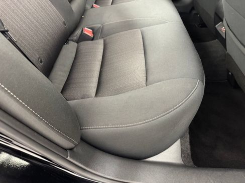 Used 2025 Nissan Altima 2.5 SV FWD image 32