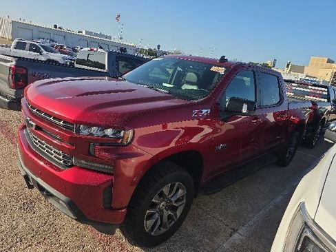 Used 2021 Chevrolet Silverado 1500 RST w/ Texas Edition Plus AWD/4WD image 2