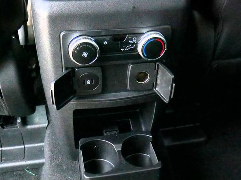 Used 2024 Ford Explorer XLT w/ Equipment Group 202A AWD/4WD image 24