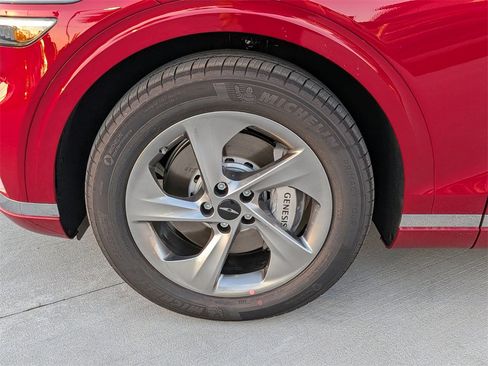 New 2026 Genesis GV70 2.5T image 9