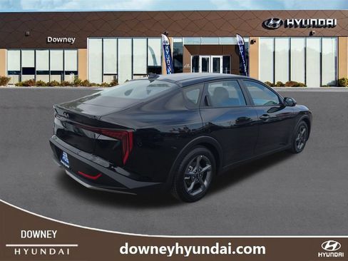 Used 2025 Kia K4 FWD image 5