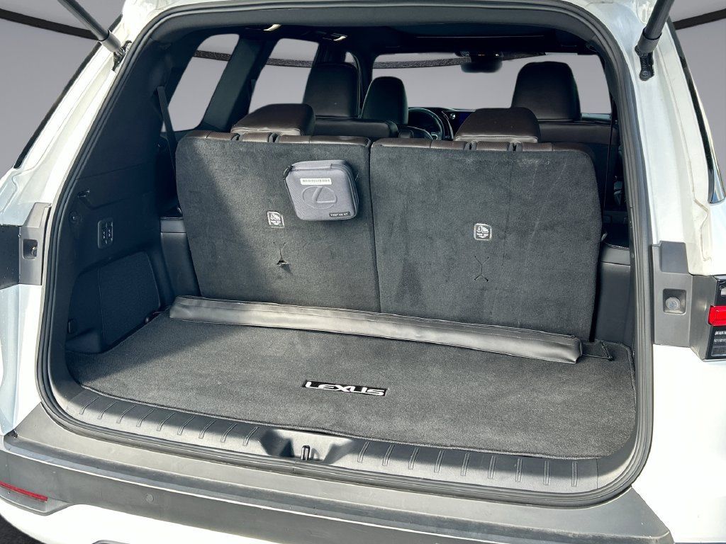 Used 2025 Lexus TX 350 FWD w/ Technology Package image 10