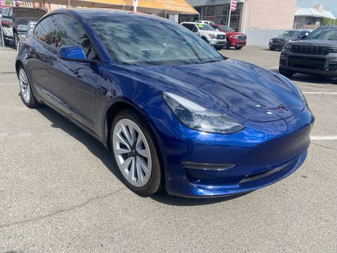 Used 2022 Tesla Model 3 Long Range AWD/4WD image 3