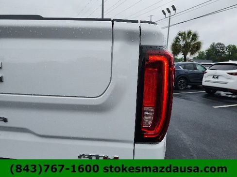 Used 2021 GMC Sierra 1500 AT4 w/ AT4 Premium Package AWD/4WD image 27
