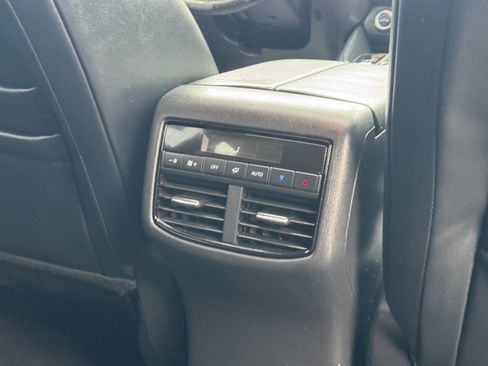 Used 2018 MAZDA CX-9 Touring w/ Touring Premium Package image 18