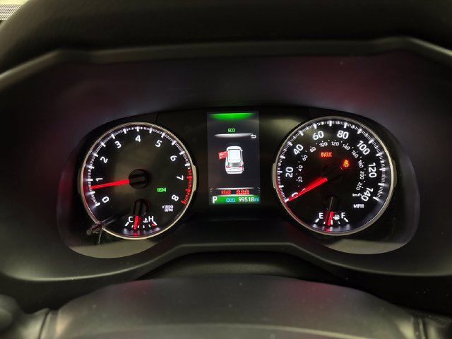 Used 2021 Toyota RAV4 XLE Premium AWD/4WD image 15