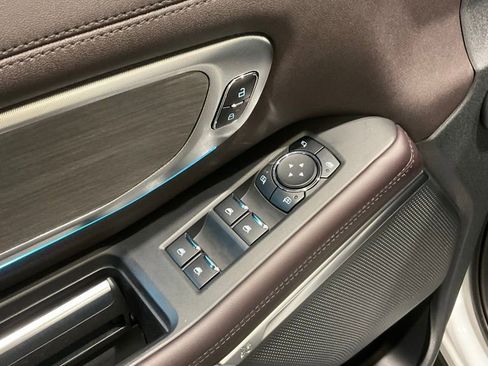 Used 2025 Ford Expedition Platinum w/ Platinum Ultimate Package image 7