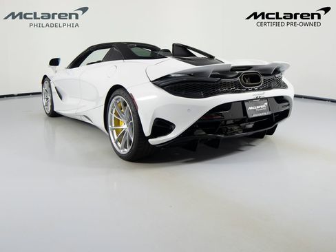 Used 2024 McLaren 750S Spider image 8