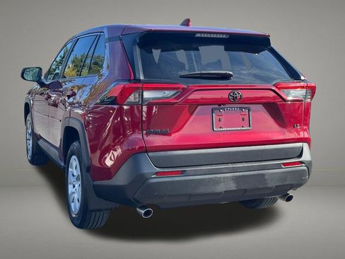 Used 2023 Toyota RAV4 LE FWD image 3