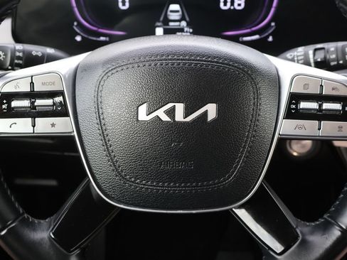 Used 2025 Kia Telluride S AWD/4WD image 38