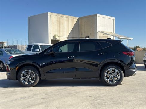 Used 2024 Chevrolet Blazer LT w/ LPO, Floor Liner Package image 6