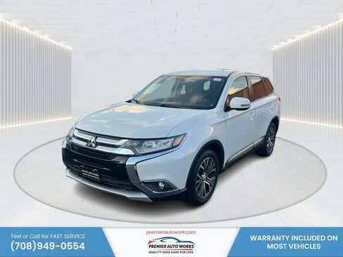 Used 2016 Mitsubishi Outlander SE AWD/4WD image 1