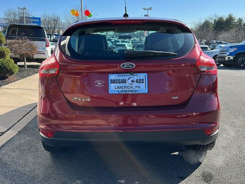 Used 2015 Ford Focus SE w/ Equipment Group 201A image 6