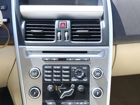 Used 2011 Volvo XC60 3.2 image 21