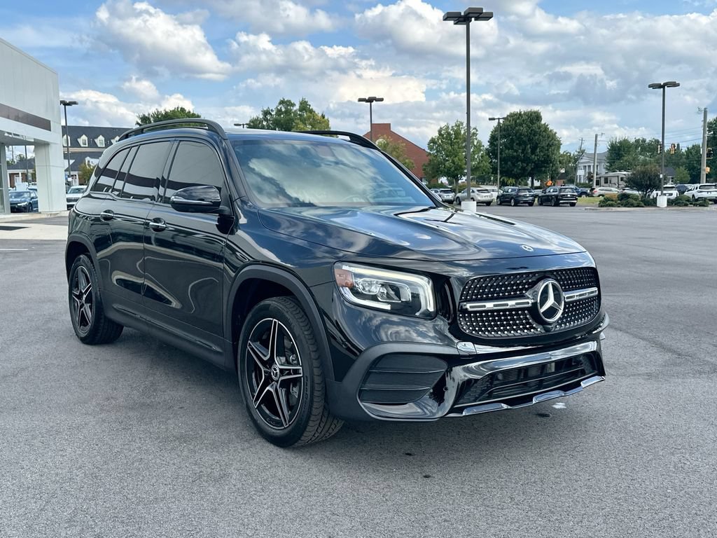 Used 2023 Mercedes-Benz GLB 250 image 2
